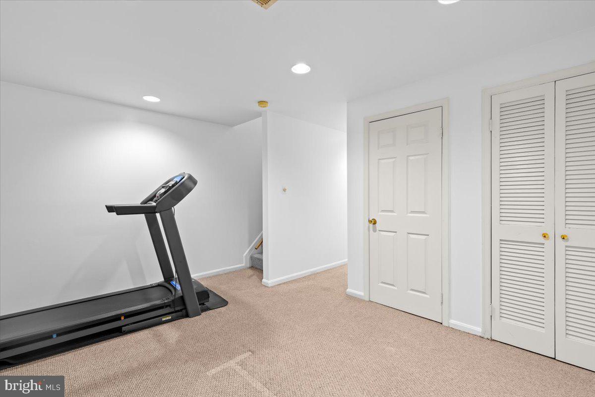 7218 PARSONS CT, ALEXANDRIA, Virginia 22306, 3 Bedrooms Bedrooms, ,2 BathroomsBathrooms,Residential,For sale,7218 PARSONS CT,VAFX2275458 MLS # VAFX2275458