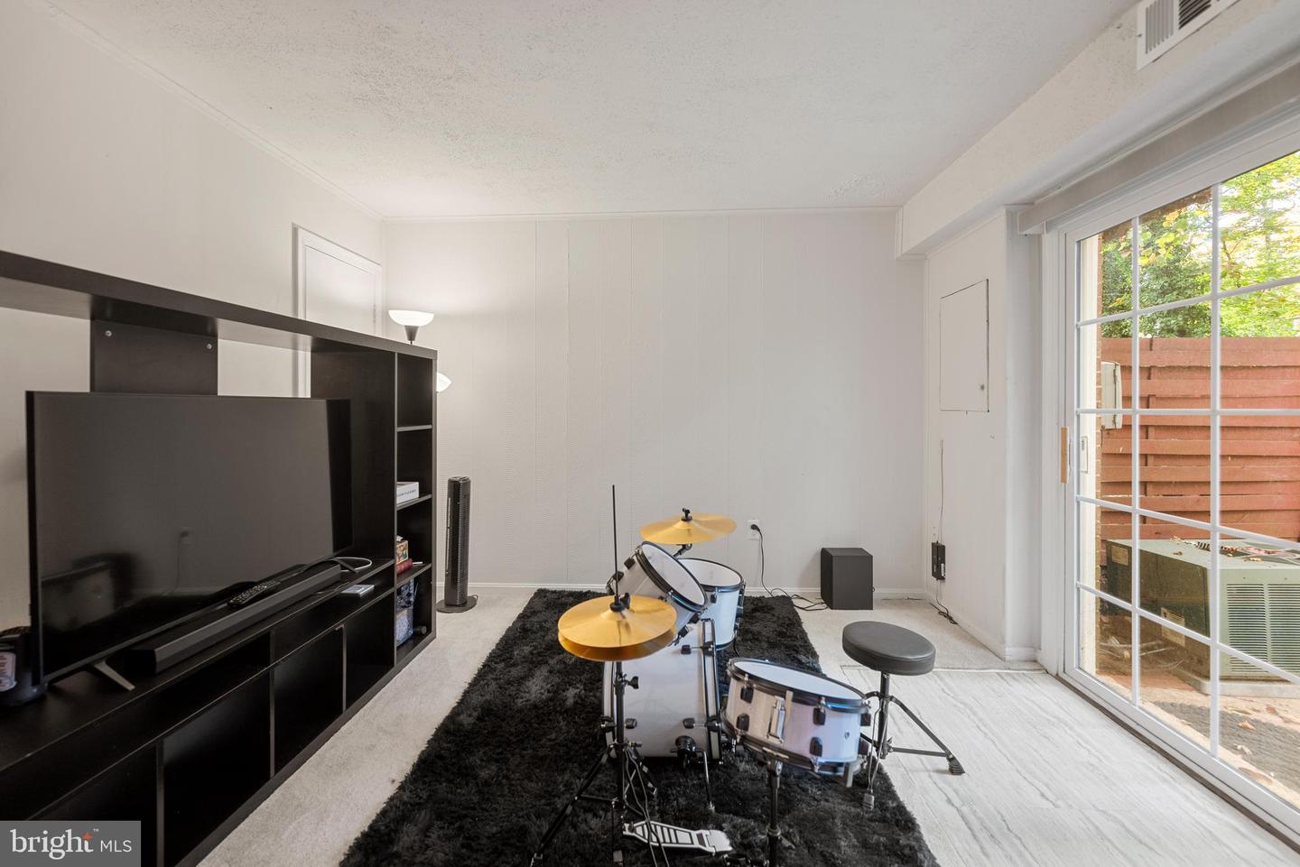 1404 MILBANK RD, WOODBRIDGE, Virginia 22191, 4 Bedrooms Bedrooms, ,3 BathroomsBathrooms,Residential,For sale,1404 MILBANK RD,VAPW2106596 MLS # VAPW2106596 1404 MILBANK RD, WOODBRIDGE, Virginia 22191, 4 Bedrooms Bedrooms, ,3 BathroomsBathrooms,Residential,For sale,1404 MILBANK RD,VAPW2106596 MLS # VAPW2106596