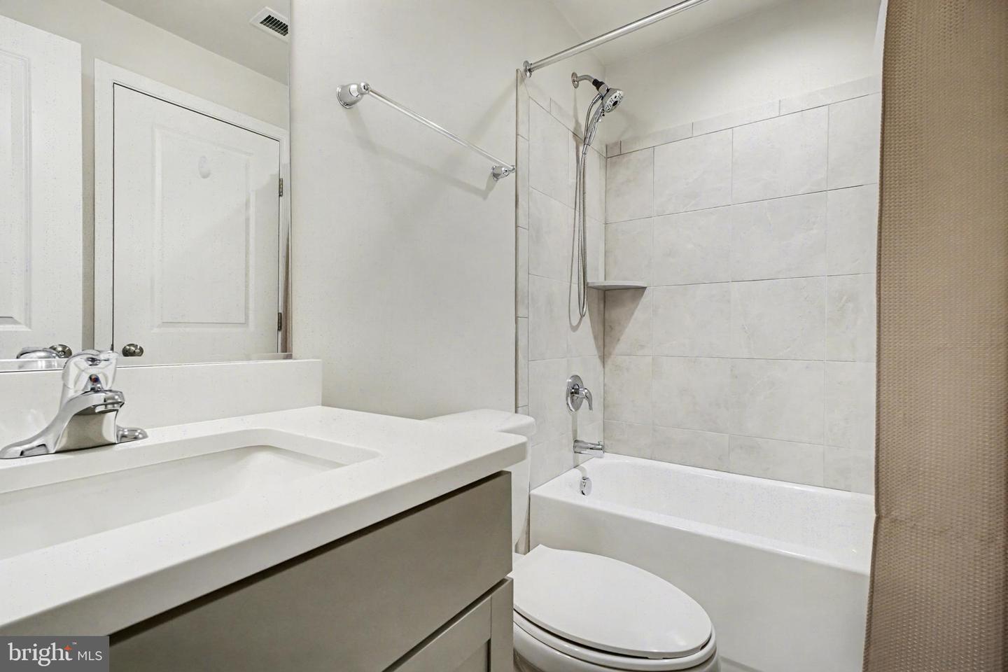 209 LIBERTY HALL DR, FREDERICKSBURG, Virginia 22406, 3 Bedrooms Bedrooms, ,3 BathroomsBathrooms,Residential,For sale,209 LIBERTY HALL DR,VAST2044170 MLS # VAST2044170