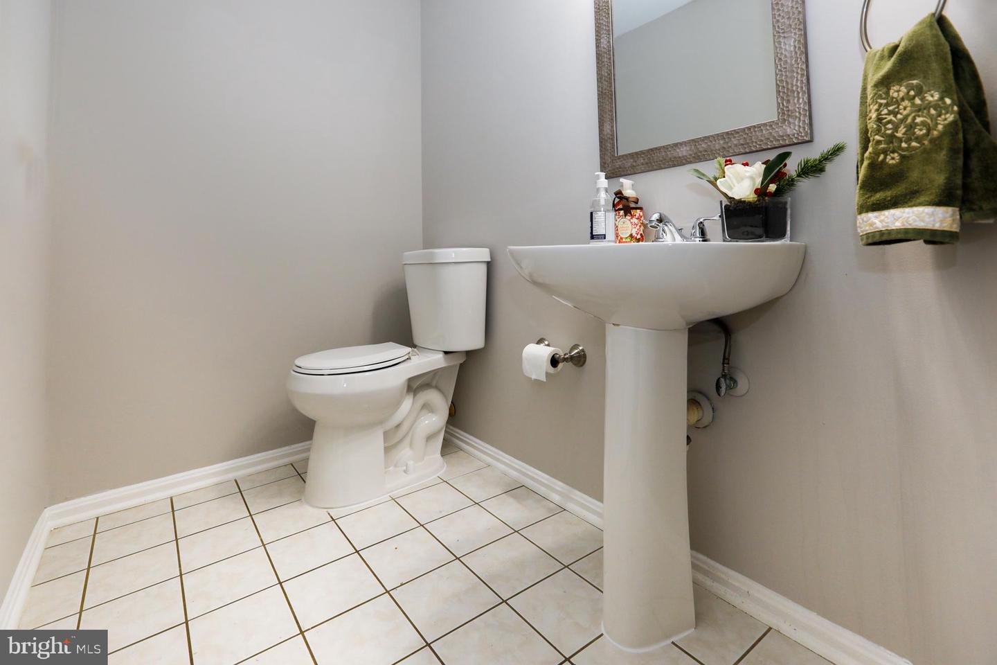 15661 MONTVIEW DR, DUMFRIES, Virginia 22025, 3 Bedrooms Bedrooms, ,3 BathroomsBathrooms,Residential,For sale,15661 MONTVIEW DR,VAPW2107750 MLS # VAPW2107750 15661 MONTVIEW DR, DUMFRIES, Virginia 22025, 3 Bedrooms Bedrooms, ,3 BathroomsBathrooms,Residential,For sale,15661 MONTVIEW DR,VAPW2107750 MLS # VAPW2107750