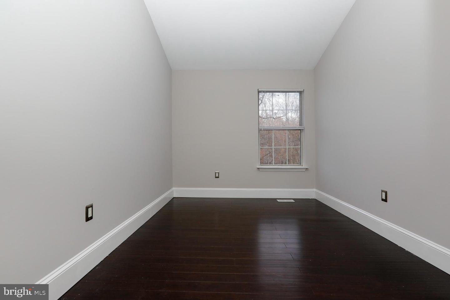 15661 MONTVIEW DR, DUMFRIES, Virginia 22025, 3 Bedrooms Bedrooms, ,3 BathroomsBathrooms,Residential,For sale,15661 MONTVIEW DR,VAPW2107750 MLS # VAPW2107750 15661 MONTVIEW DR, DUMFRIES, Virginia 22025, 3 Bedrooms Bedrooms, ,3 BathroomsBathrooms,Residential,For sale,15661 MONTVIEW DR,VAPW2107750 MLS # VAPW2107750