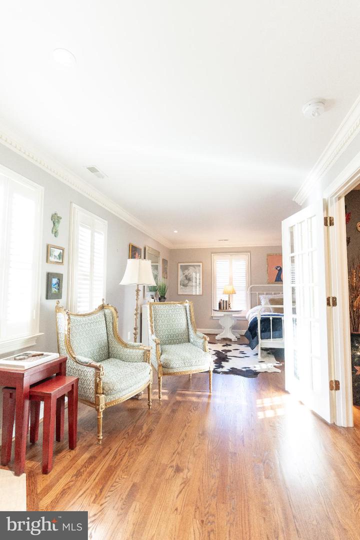 9 HUNT CT, MIDDLEBURG, Virginia 20117, 3 Bedrooms Bedrooms, 7 Rooms Rooms,2 BathroomsBathrooms,Residential,For sale,9 HUNT CT,VALO2111284 MLS # VALO2111284