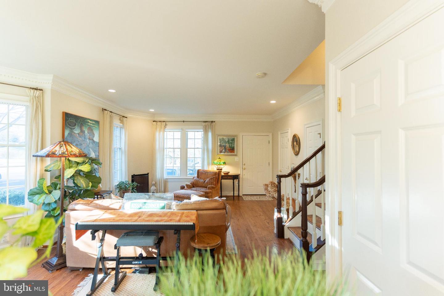 9 HUNT CT, MIDDLEBURG, Virginia 20117, 3 Bedrooms Bedrooms, 7 Rooms Rooms,2 BathroomsBathrooms,Residential,For sale,9 HUNT CT,VALO2111284 MLS # VALO2111284