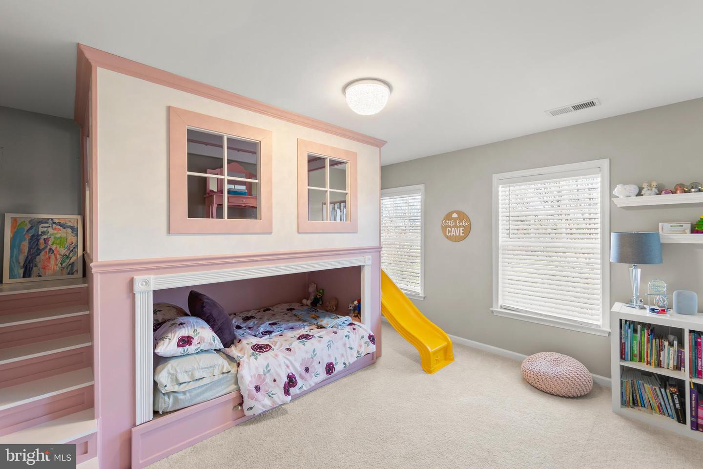 102 FLYFOOT DR, STEPHENSON, Virginia 22656, 5 Bedrooms Bedrooms, ,3 BathroomsBathrooms,Residential,For sale,102 FLYFOOT DR,VAFV2038102 MLS # VAFV2038102