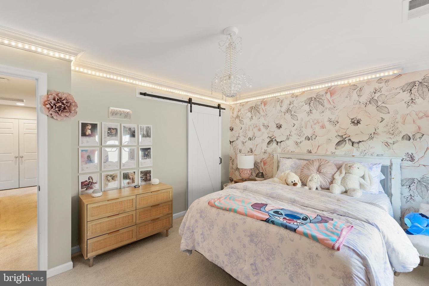 102 FLYFOOT DR, STEPHENSON, Virginia 22656, 5 Bedrooms Bedrooms, ,3 BathroomsBathrooms,Residential,For sale,102 FLYFOOT DR,VAFV2038102 MLS # VAFV2038102