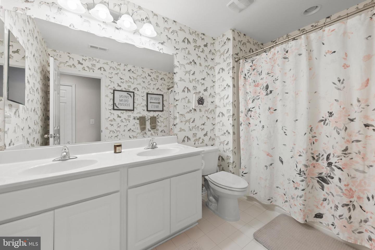 102 FLYFOOT DR, STEPHENSON, Virginia 22656, 5 Bedrooms Bedrooms, ,3 BathroomsBathrooms,Residential,For sale,102 FLYFOOT DR,VAFV2038102 MLS # VAFV2038102