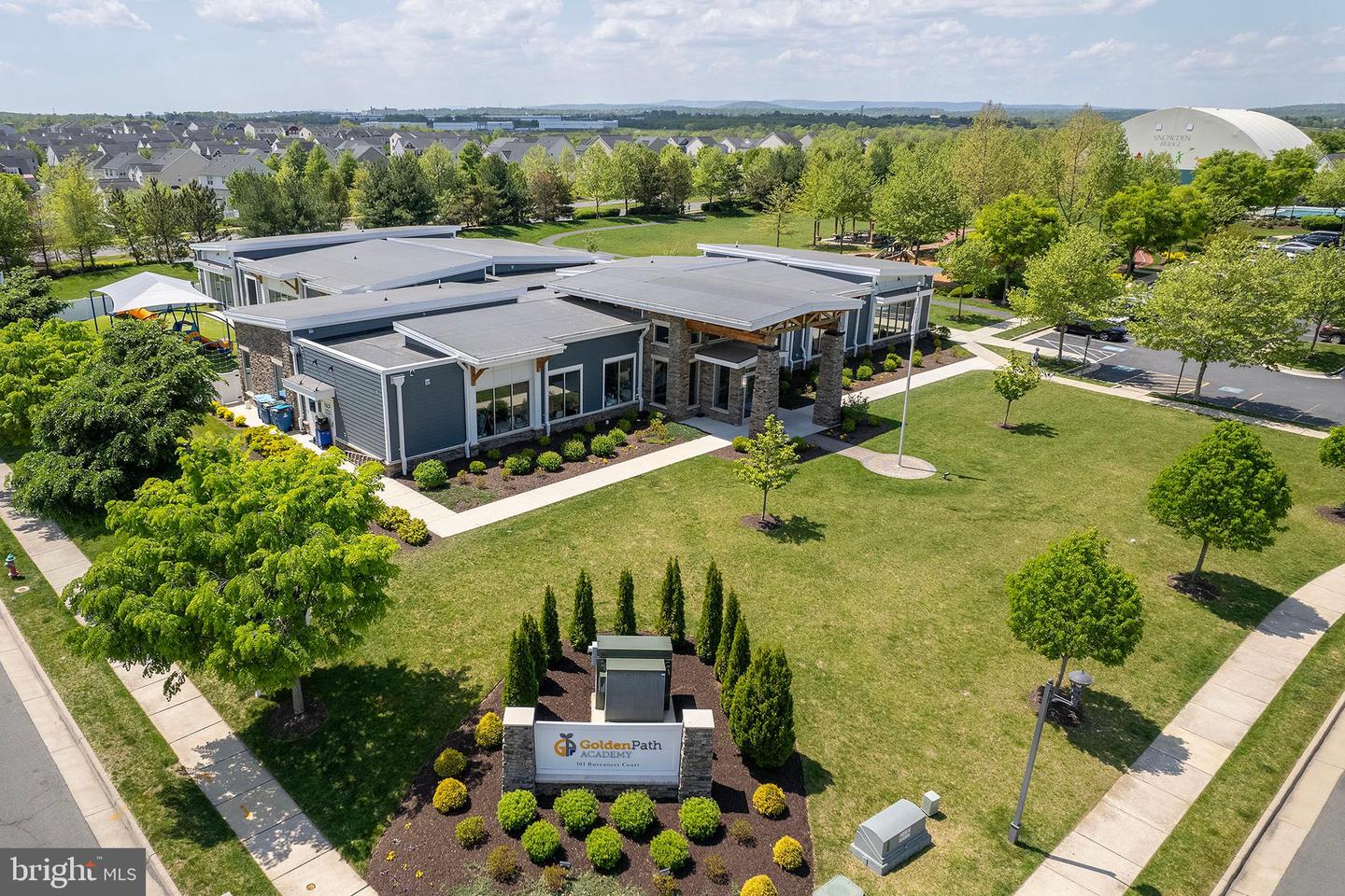 102 FLYFOOT DR, STEPHENSON, Virginia 22656, 5 Bedrooms Bedrooms, ,3 BathroomsBathrooms,Residential,For sale,102 FLYFOOT DR,VAFV2038102 MLS # VAFV2038102