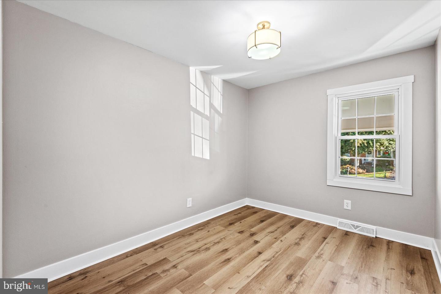 611 EDWARDS DR, FREDERICKSBURG, Virginia 22405, 4 Bedrooms Bedrooms, ,2 BathroomsBathrooms,Residential,For sale,611 EDWARDS DR,VAST2044316 MLS # VAST2044316 611 EDWARDS DR, FREDERICKSBURG, Virginia 22405, 4 Bedrooms Bedrooms, ,2 BathroomsBathrooms,Residential,For sale,611 EDWARDS DR,VAST2044316 MLS # VAST2044316