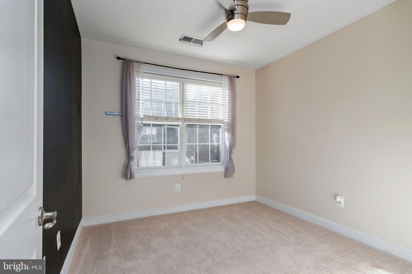 2675 SHEFFIELD WAY #164, WOODBRIDGE, Virginia 22191, 2 Bedrooms Bedrooms, 8 Rooms Rooms,2 BathroomsBathrooms,Residential,For sale,2675 SHEFFIELD WAY #164,VAPW2108080 MLS # VAPW2108080 2675 SHEFFIELD WAY #164, WOODBRIDGE, Virginia 22191, 2 Bedrooms Bedrooms, 8 Rooms Rooms,2 BathroomsBathrooms,Residential,For sale,2675 SHEFFIELD WAY #164,VAPW2108080 MLS # VAPW2108080