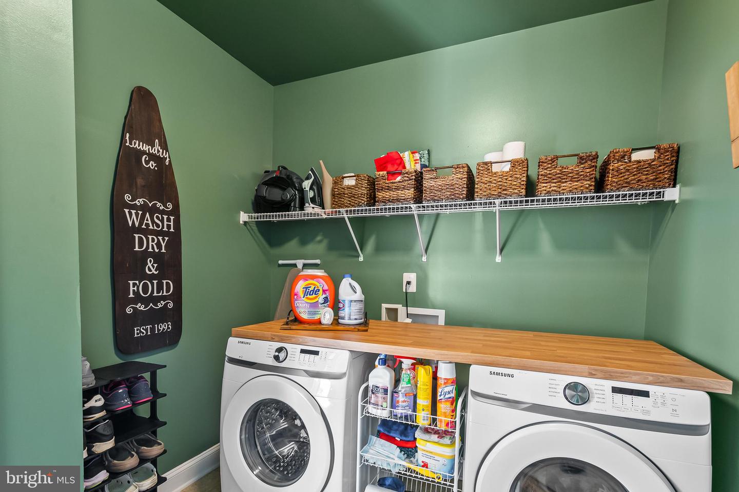 9314 BIRCH CLIFF DR, FREDERICKSBURG, Virginia 22407, 4 Bedrooms Bedrooms, ,3 BathroomsBathrooms,Residential,For sale,9314 BIRCH CLIFF DR,VASP2037770 MLS # VASP2037770