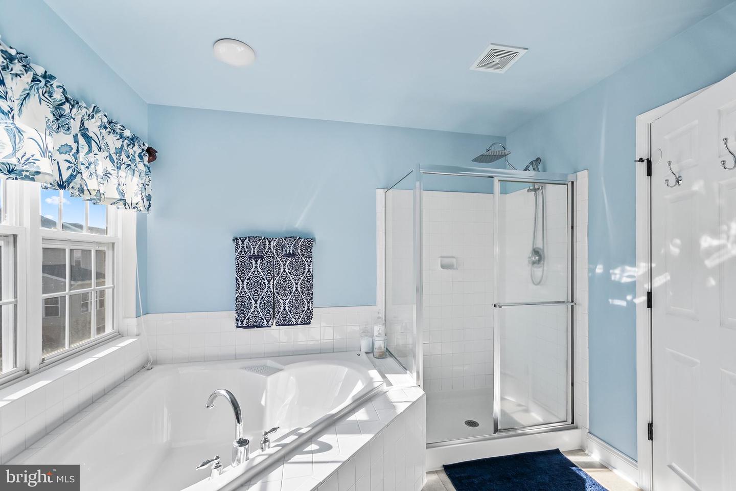 9314 BIRCH CLIFF DR, FREDERICKSBURG, Virginia 22407, 4 Bedrooms Bedrooms, ,3 BathroomsBathrooms,Residential,For sale,9314 BIRCH CLIFF DR,VASP2037770 MLS # VASP2037770