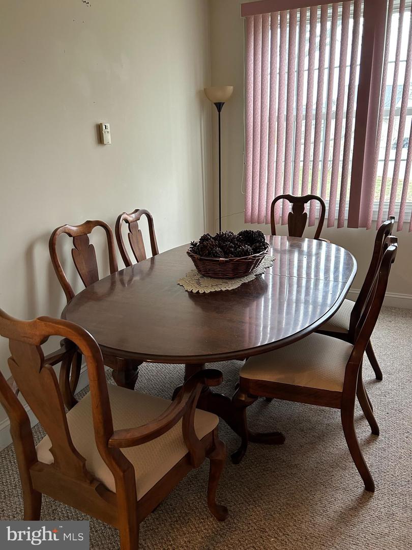 122 BAYBERRY CT, STEPHENS CITY, Virginia 22655, 2 Bedrooms Bedrooms, 6 Rooms Rooms,2 BathroomsBathrooms,Residential,For sale,122 BAYBERRY CT,VAFV2038178 MLS # VAFV2038178