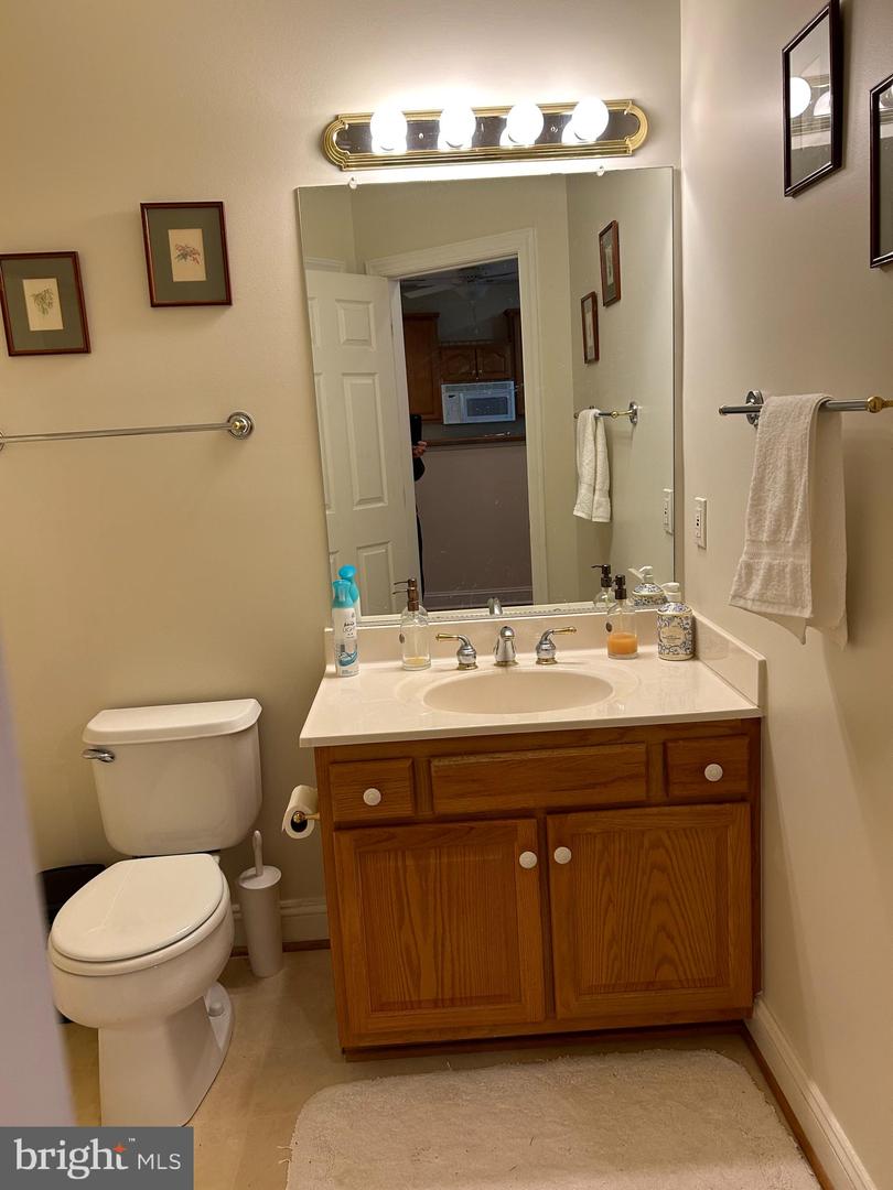 122 BAYBERRY CT, STEPHENS CITY, Virginia 22655, 2 Bedrooms Bedrooms, 6 Rooms Rooms,2 BathroomsBathrooms,Residential,For sale,122 BAYBERRY CT,VAFV2038178 MLS # VAFV2038178