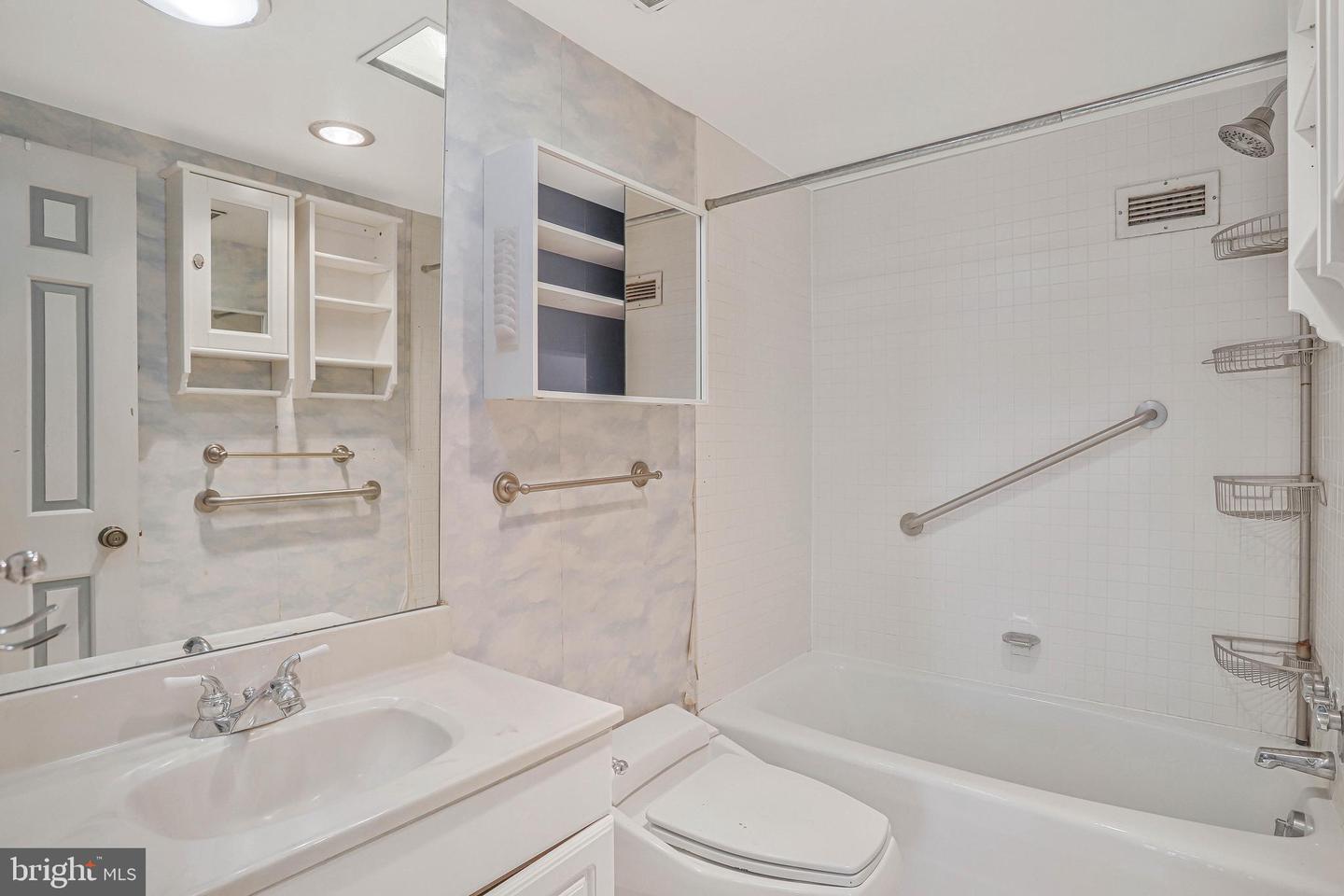 800 25TH ST NW #502, WASHINGTON, District Of Columbia 20037, 2 Bedrooms Bedrooms, ,2 BathroomsBathrooms,Residential,For sale,800 25TH ST NW #502,DCDC2232786 MLS # DCDC2232786 800 25TH ST NW #502, WASHINGTON, District Of Columbia 20037, 2 Bedrooms Bedrooms, ,2 BathroomsBathrooms,Residential,For sale,800 25TH ST NW #502,DCDC2232786 MLS # DCDC2232786