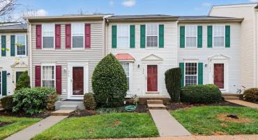 1874 TIGER LILY CIR, WOODBRIDGE, Virginia 22192, 2 Bedrooms Bedrooms, ,1 BathroomBathrooms,Residential,For sale,1874 TIGER LILY CIR,VAPW2108186 MLS # VAPW2108186