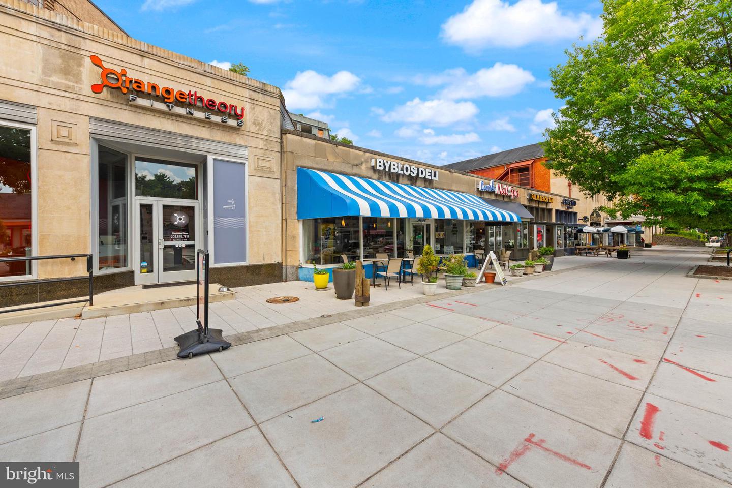 3446 CONNECTICUT AVE NW #401, WASHINGTON, District Of Columbia 20008, 1 Bedroom Bedrooms, ,1 BathroomBathrooms,Residential,For sale,3446 CONNECTICUT AVE NW #401,DCDC2232816 MLS # DCDC2232816