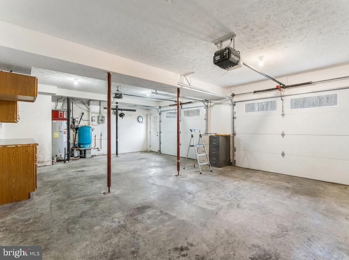 6527 STABLE VIEW LN, TIMBERVILLE, Virginia 22853, 3 Bedrooms Bedrooms, ,3 BathroomsBathrooms,Residential,For sale,6527 STABLE VIEW LN,VARO2002748 MLS # VARO2002748 6527 STABLE VIEW LN, TIMBERVILLE, Virginia 22853, 3 Bedrooms Bedrooms, ,3 BathroomsBathrooms,Residential,For sale,6527 STABLE VIEW LN,VARO2002748 MLS # VARO2002748