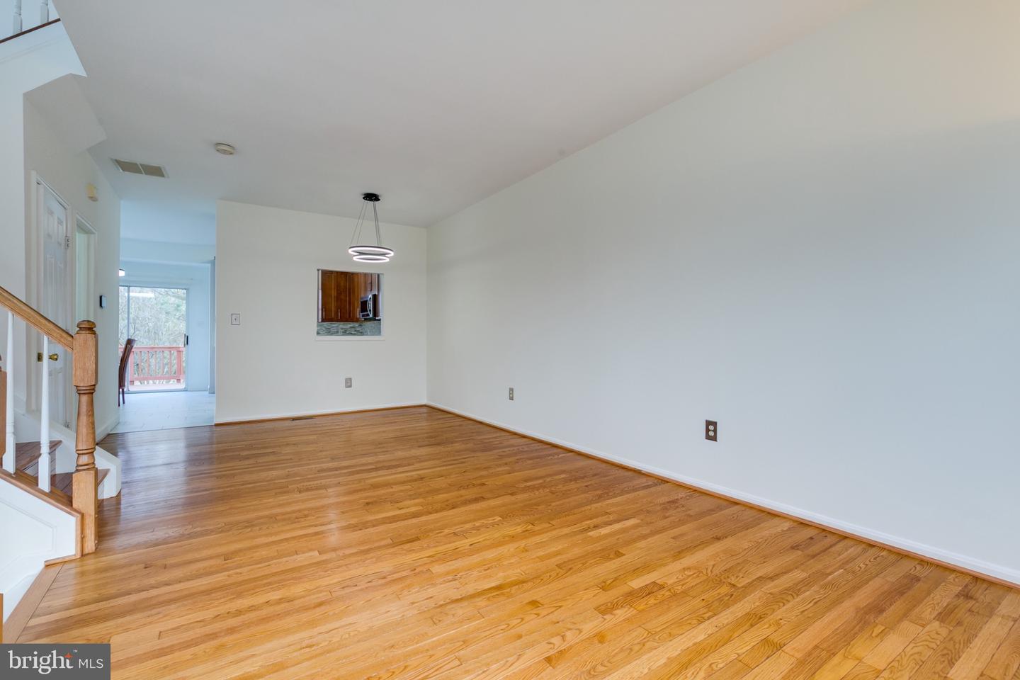 2466 CLOVER FIELD CIR, HERNDON, Virginia 20171, 3 Bedrooms Bedrooms, 12 Rooms Rooms,2 BathroomsBathrooms,Residential,For sale,2466 CLOVER FIELD CIR,VAFX2280208 MLS # VAFX2280208