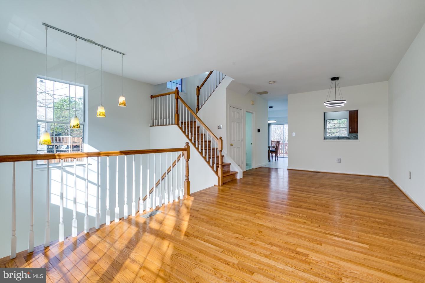 2466 CLOVER FIELD CIR, HERNDON, Virginia 20171, 3 Bedrooms Bedrooms, 12 Rooms Rooms,2 BathroomsBathrooms,Residential,For sale,2466 CLOVER FIELD CIR,VAFX2280208 MLS # VAFX2280208