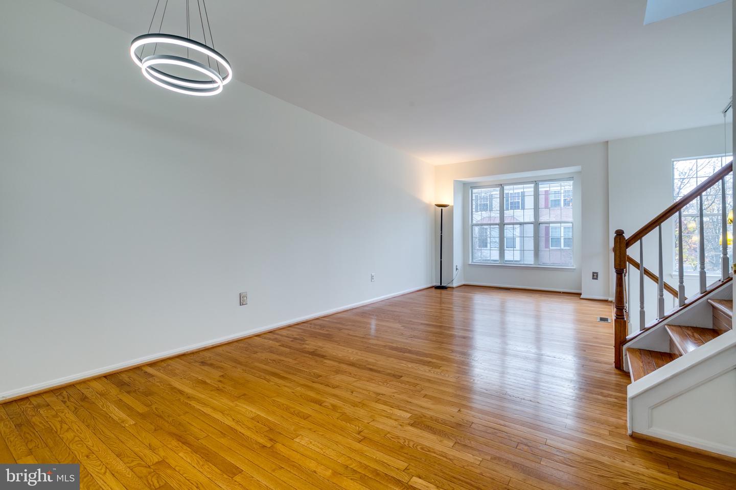 2466 CLOVER FIELD CIR, HERNDON, Virginia 20171, 3 Bedrooms Bedrooms, 12 Rooms Rooms,2 BathroomsBathrooms,Residential,For sale,2466 CLOVER FIELD CIR,VAFX2280208 MLS # VAFX2280208