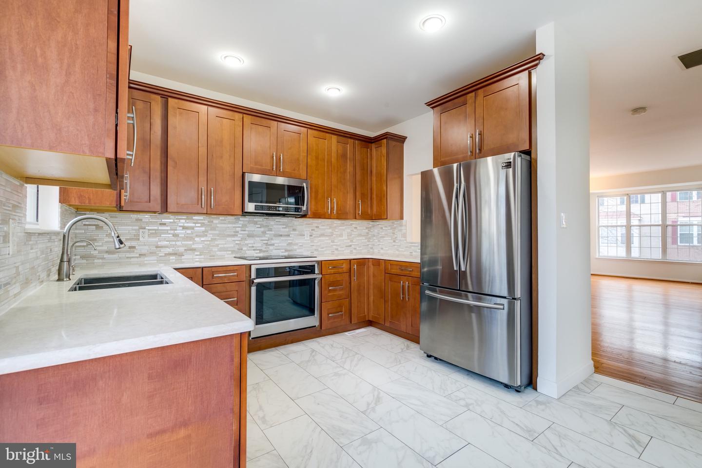 2466 CLOVER FIELD CIR, HERNDON, Virginia 20171, 3 Bedrooms Bedrooms, 12 Rooms Rooms,2 BathroomsBathrooms,Residential,For sale,2466 CLOVER FIELD CIR,VAFX2280208 MLS # VAFX2280208