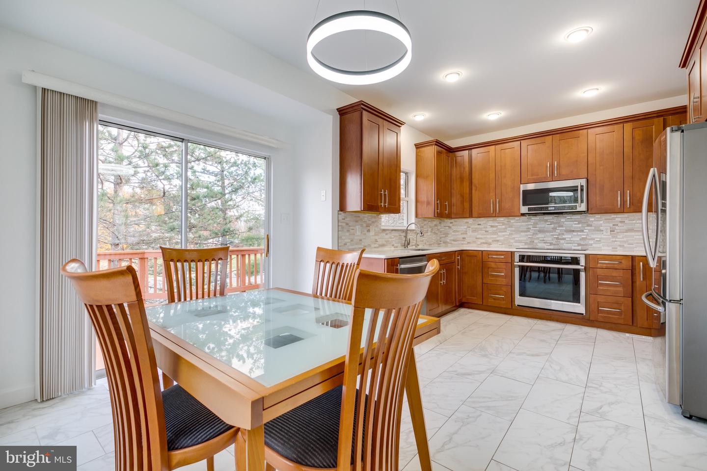 2466 CLOVER FIELD CIR, HERNDON, Virginia 20171, 3 Bedrooms Bedrooms, 12 Rooms Rooms,2 BathroomsBathrooms,Residential,For sale,2466 CLOVER FIELD CIR,VAFX2280208 MLS # VAFX2280208