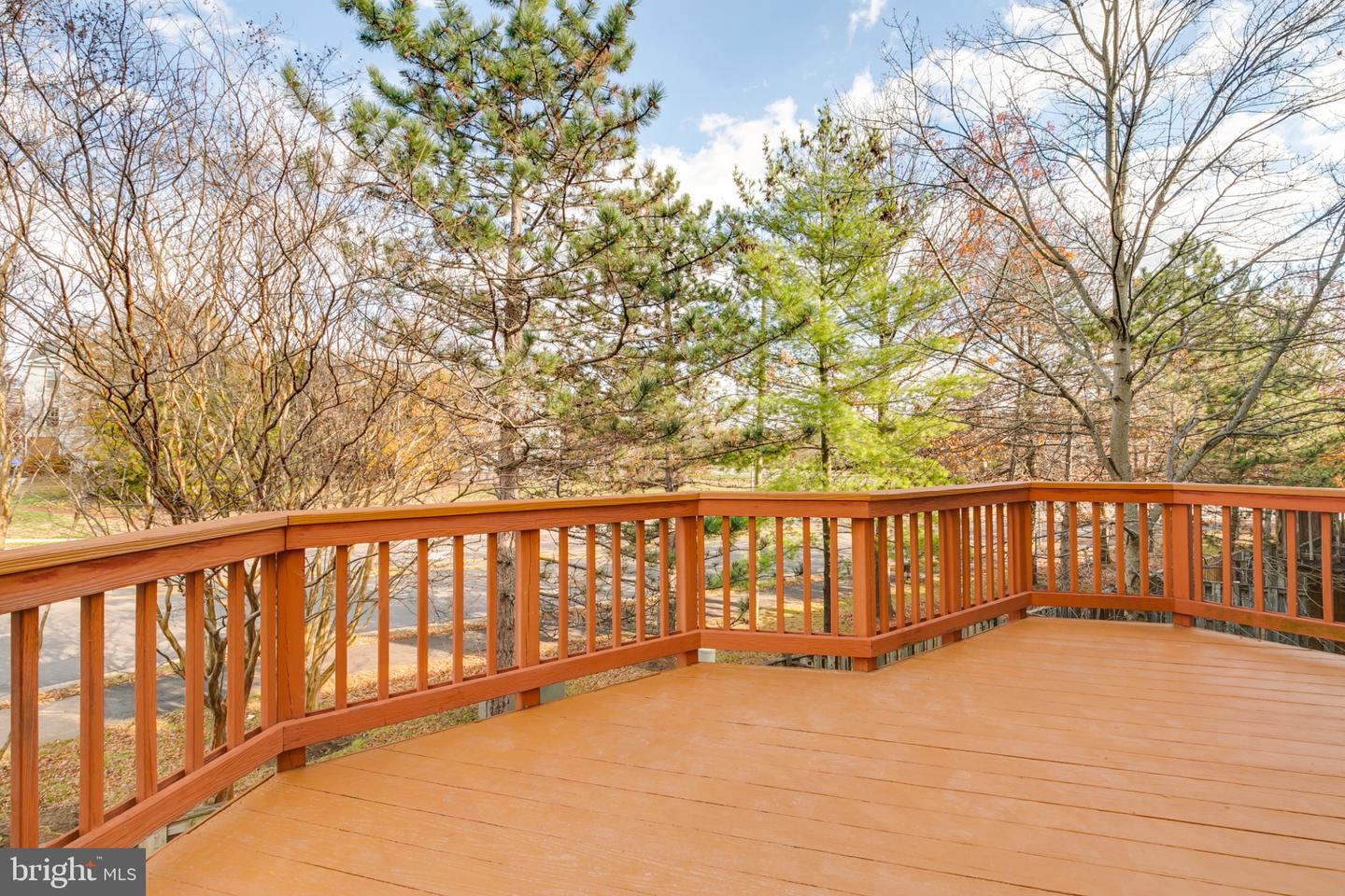 2466 CLOVER FIELD CIR, HERNDON, Virginia 20171, 3 Bedrooms Bedrooms, 12 Rooms Rooms,2 BathroomsBathrooms,Residential,For sale,2466 CLOVER FIELD CIR,VAFX2280208 MLS # VAFX2280208