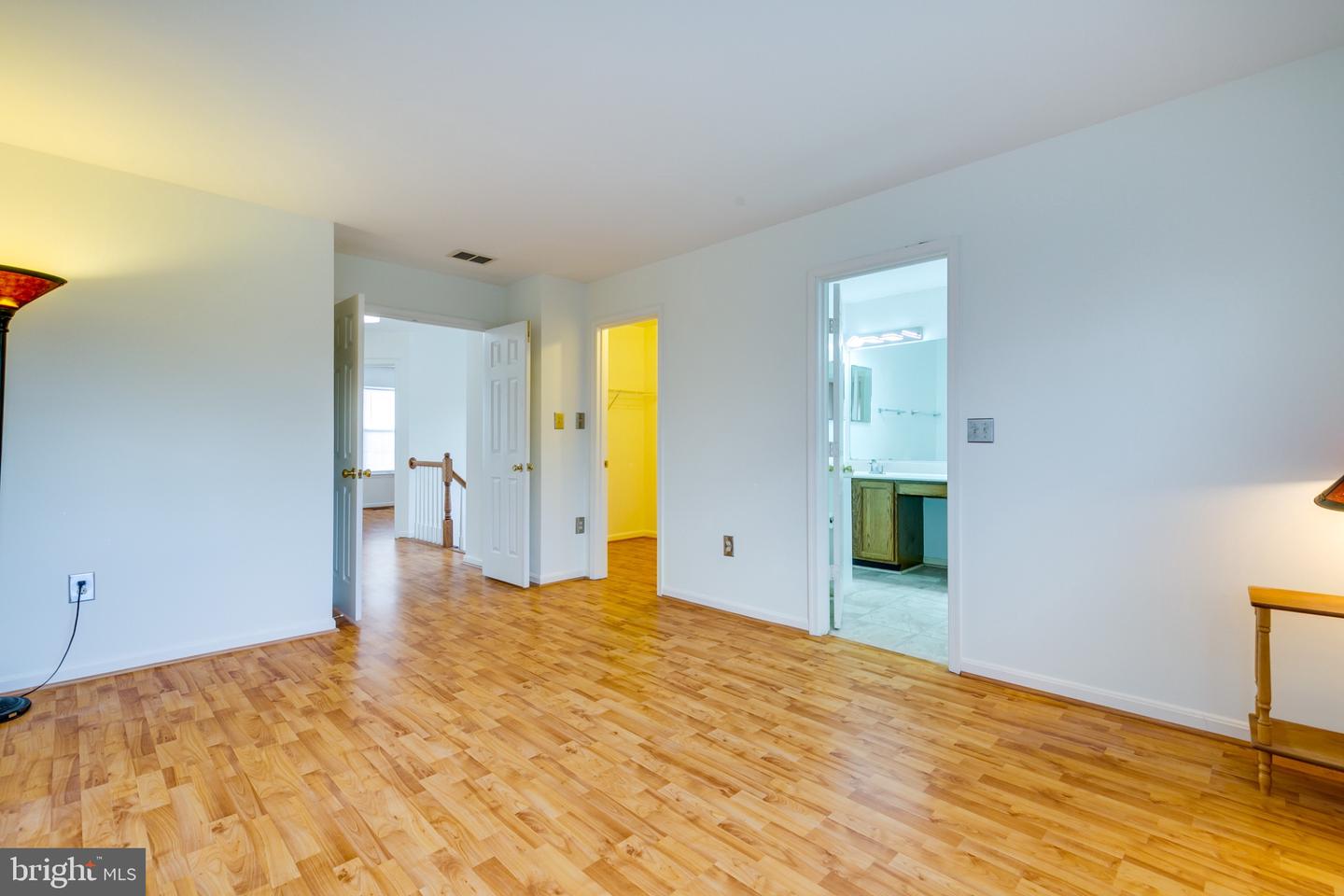 2466 CLOVER FIELD CIR, HERNDON, Virginia 20171, 3 Bedrooms Bedrooms, 12 Rooms Rooms,2 BathroomsBathrooms,Residential,For sale,2466 CLOVER FIELD CIR,VAFX2280208 MLS # VAFX2280208