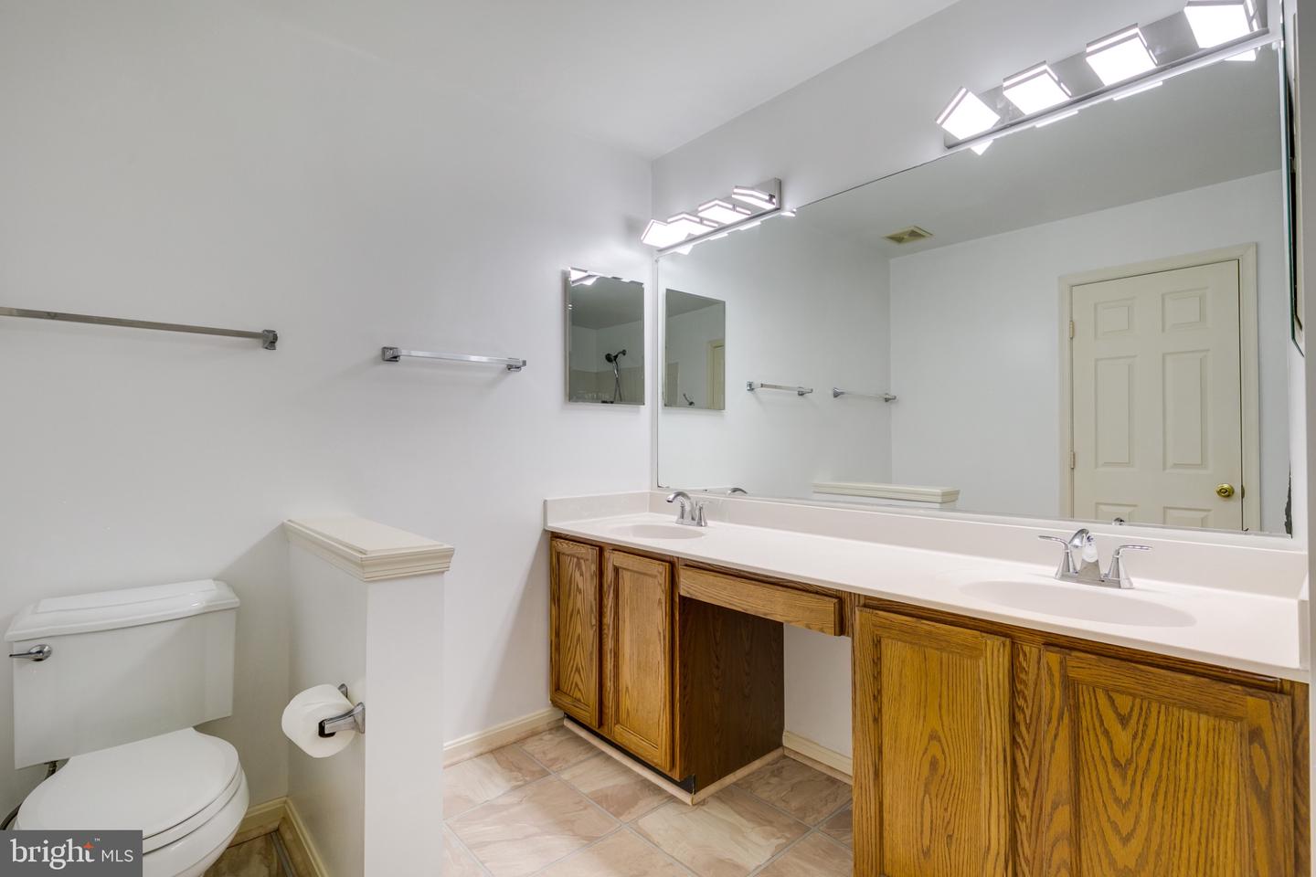 2466 CLOVER FIELD CIR, HERNDON, Virginia 20171, 3 Bedrooms Bedrooms, 12 Rooms Rooms,2 BathroomsBathrooms,Residential,For sale,2466 CLOVER FIELD CIR,VAFX2280208 MLS # VAFX2280208