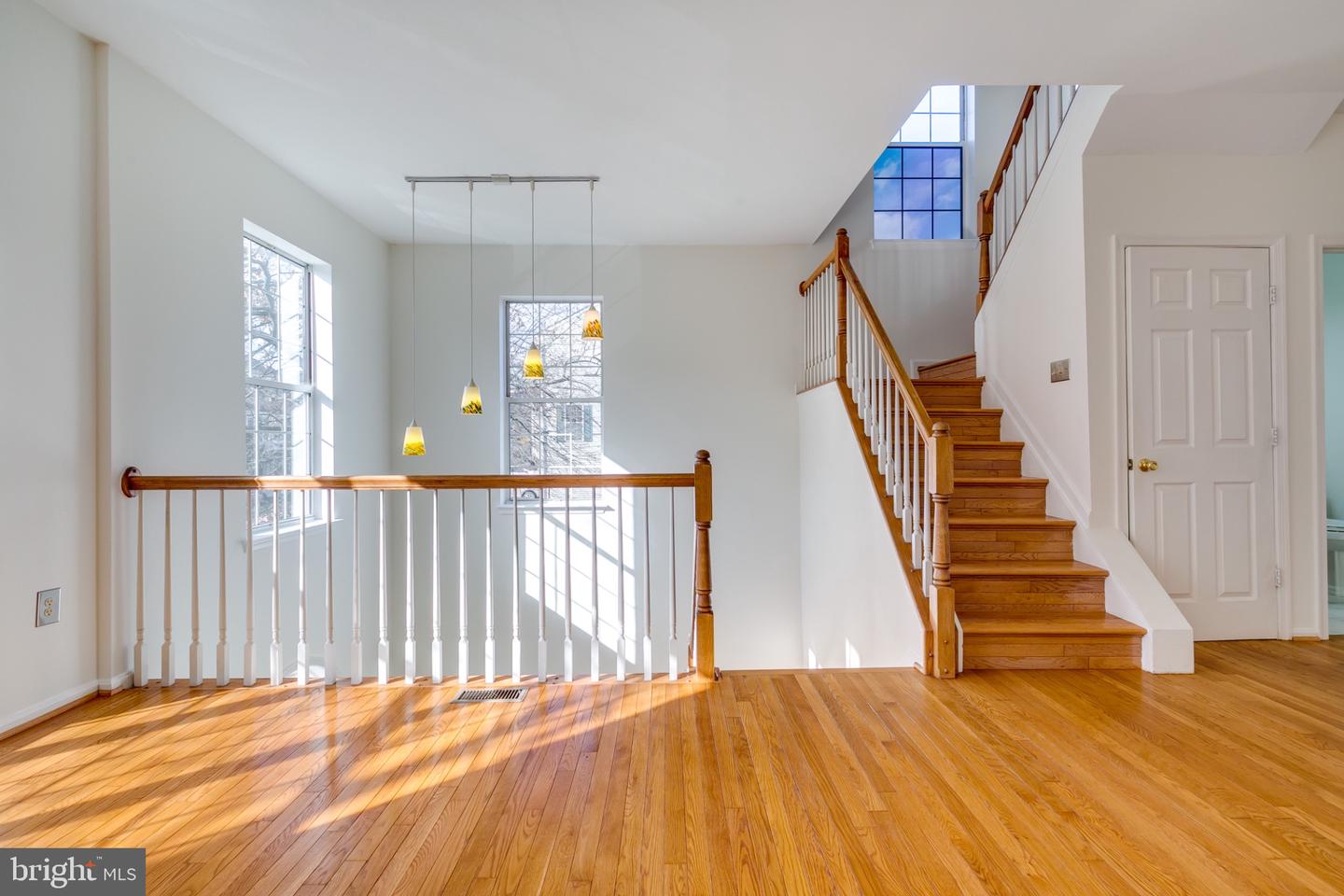 2466 CLOVER FIELD CIR, HERNDON, Virginia 20171, 3 Bedrooms Bedrooms, 12 Rooms Rooms,2 BathroomsBathrooms,Residential,For sale,2466 CLOVER FIELD CIR,VAFX2280208 MLS # VAFX2280208