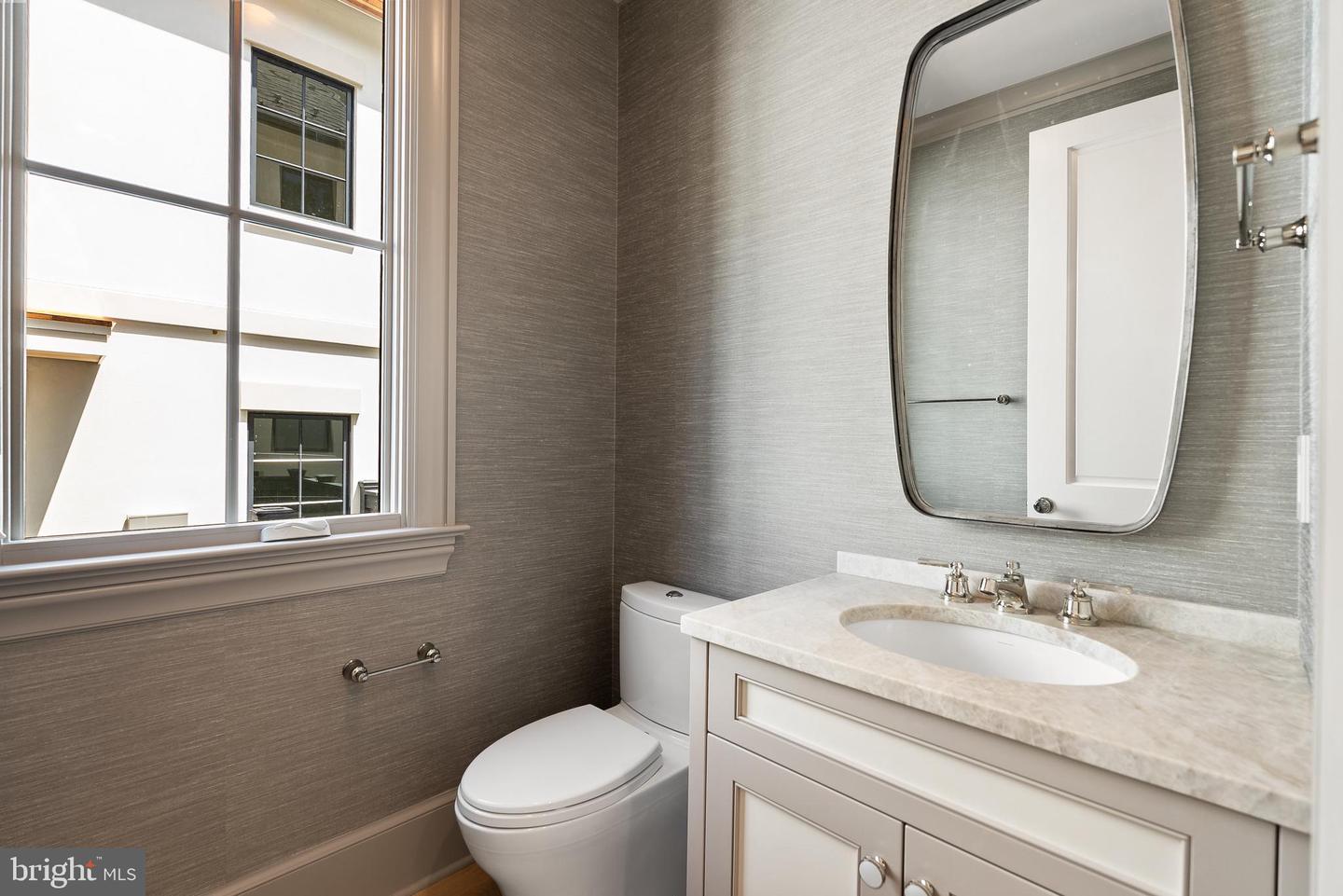 4905 VAN NESS ST NW, WASHINGTON, District Of Columbia 20016, 5 Bedrooms Bedrooms, ,5 BathroomsBathrooms,Residential,For sale,4905 VAN NESS ST NW,DCDC2232838 MLS # DCDC2232838