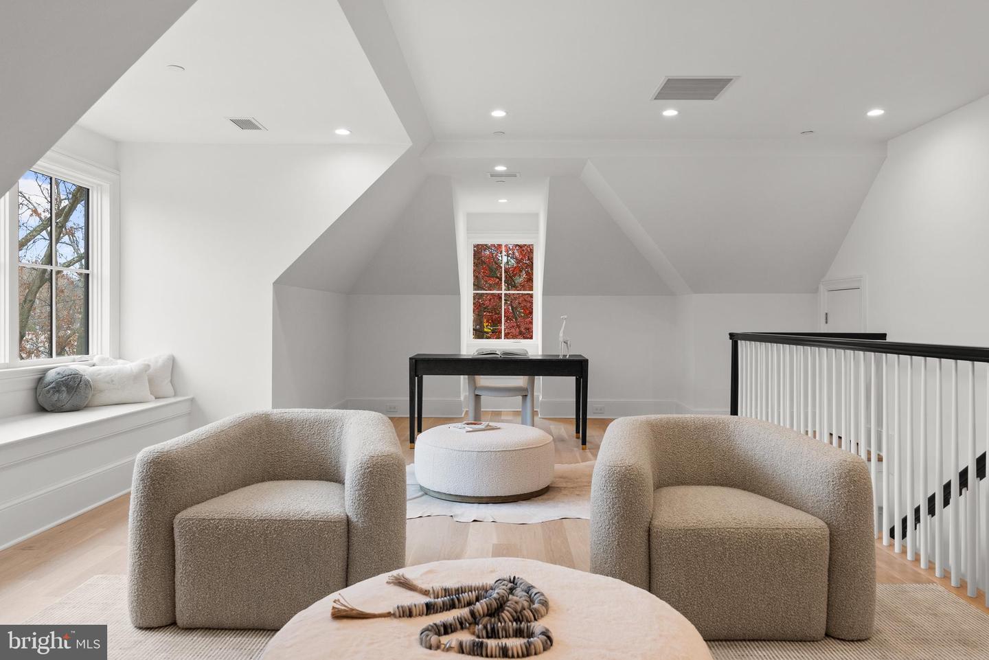 4905 VAN NESS ST NW, WASHINGTON, District Of Columbia 20016, 5 Bedrooms Bedrooms, ,5 BathroomsBathrooms,Residential,For sale,4905 VAN NESS ST NW,DCDC2232838 MLS # DCDC2232838