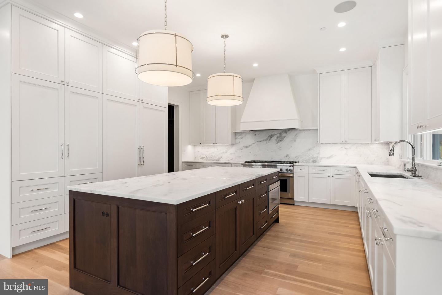 4905 VAN NESS ST NW, WASHINGTON, District Of Columbia 20016, 5 Bedrooms Bedrooms, ,5 BathroomsBathrooms,Residential,For sale,4905 VAN NESS ST NW,DCDC2232838 MLS # DCDC2232838