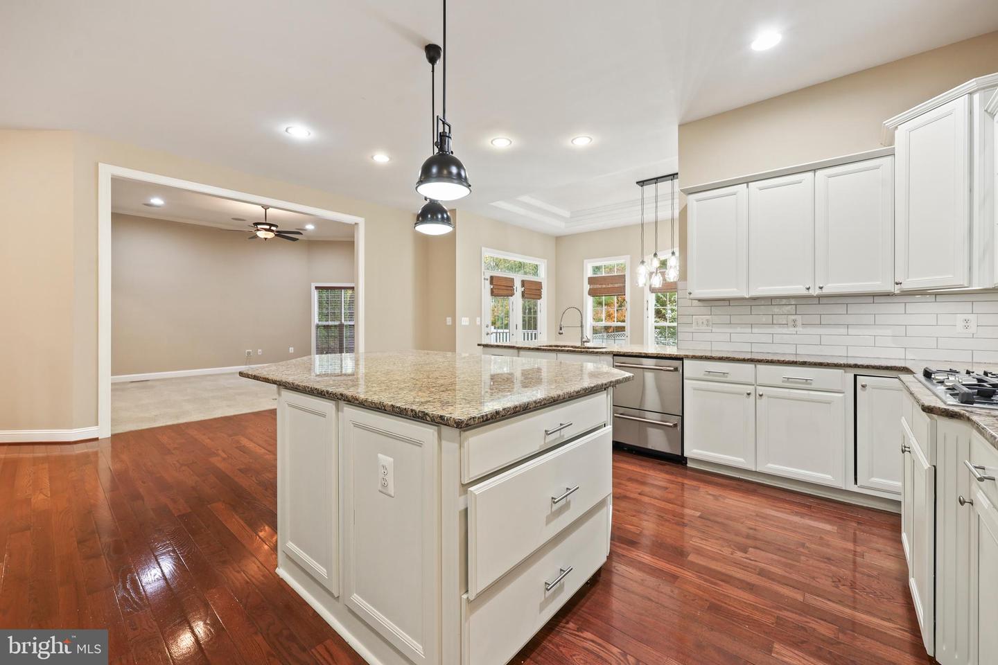 1019 E KENSINGTON CIR, FREDERICKSBURG, Virginia 22401, 5 Bedrooms Bedrooms, ,4 BathroomsBathrooms,Residential,For sale,1019 E KENSINGTON CIR,VAFB2009334 MLS # VAFB2009334