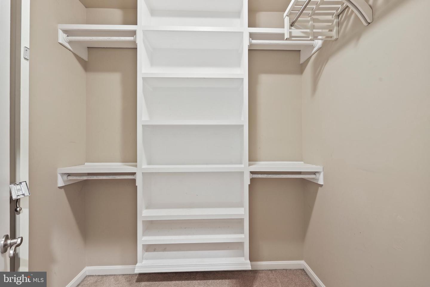 1019 E KENSINGTON CIR, FREDERICKSBURG, Virginia 22401, 5 Bedrooms Bedrooms, ,4 BathroomsBathrooms,Residential,For sale,1019 E KENSINGTON CIR,VAFB2009334 MLS # VAFB2009334