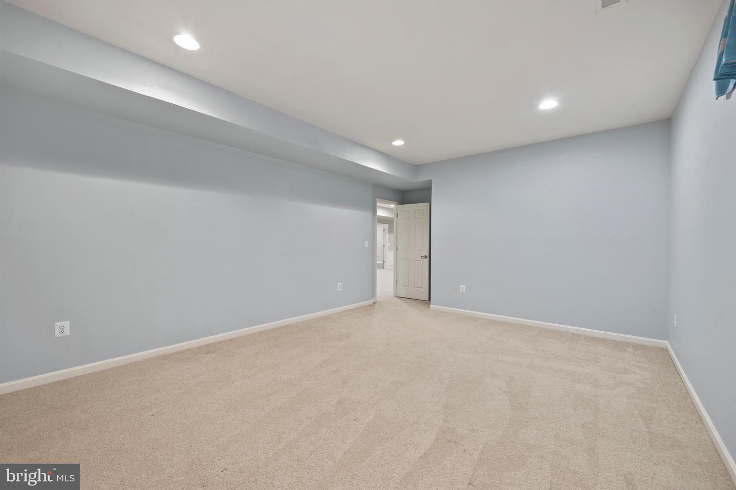 1019 E KENSINGTON CIR, FREDERICKSBURG, Virginia 22401, 5 Bedrooms Bedrooms, ,4 BathroomsBathrooms,Residential,For sale,1019 E KENSINGTON CIR,VAFB2009334 MLS # VAFB2009334