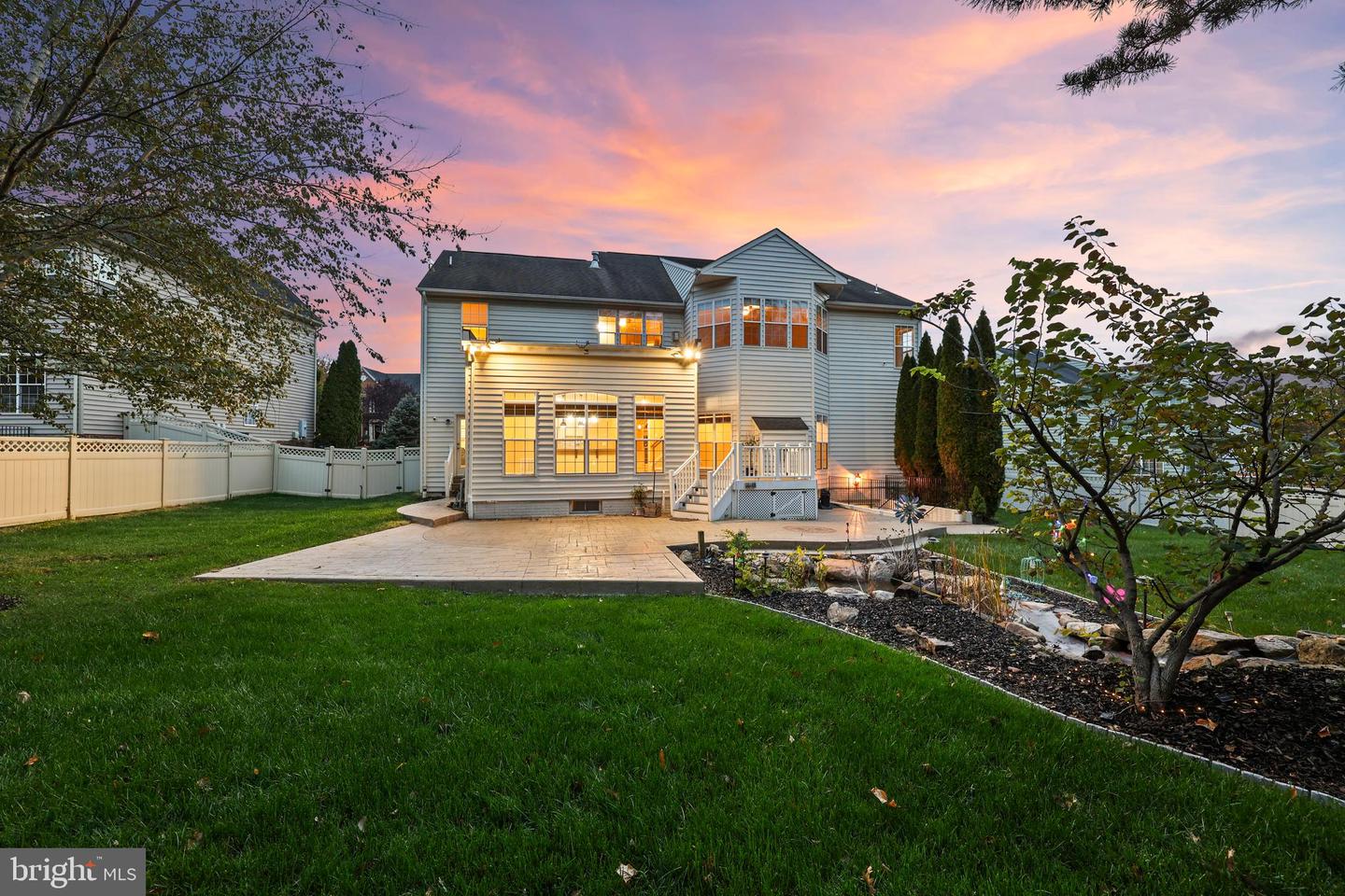 1019 E KENSINGTON CIR, FREDERICKSBURG, Virginia 22401, 5 Bedrooms Bedrooms, ,4 BathroomsBathrooms,Residential,For sale,1019 E KENSINGTON CIR,VAFB2009334 MLS # VAFB2009334