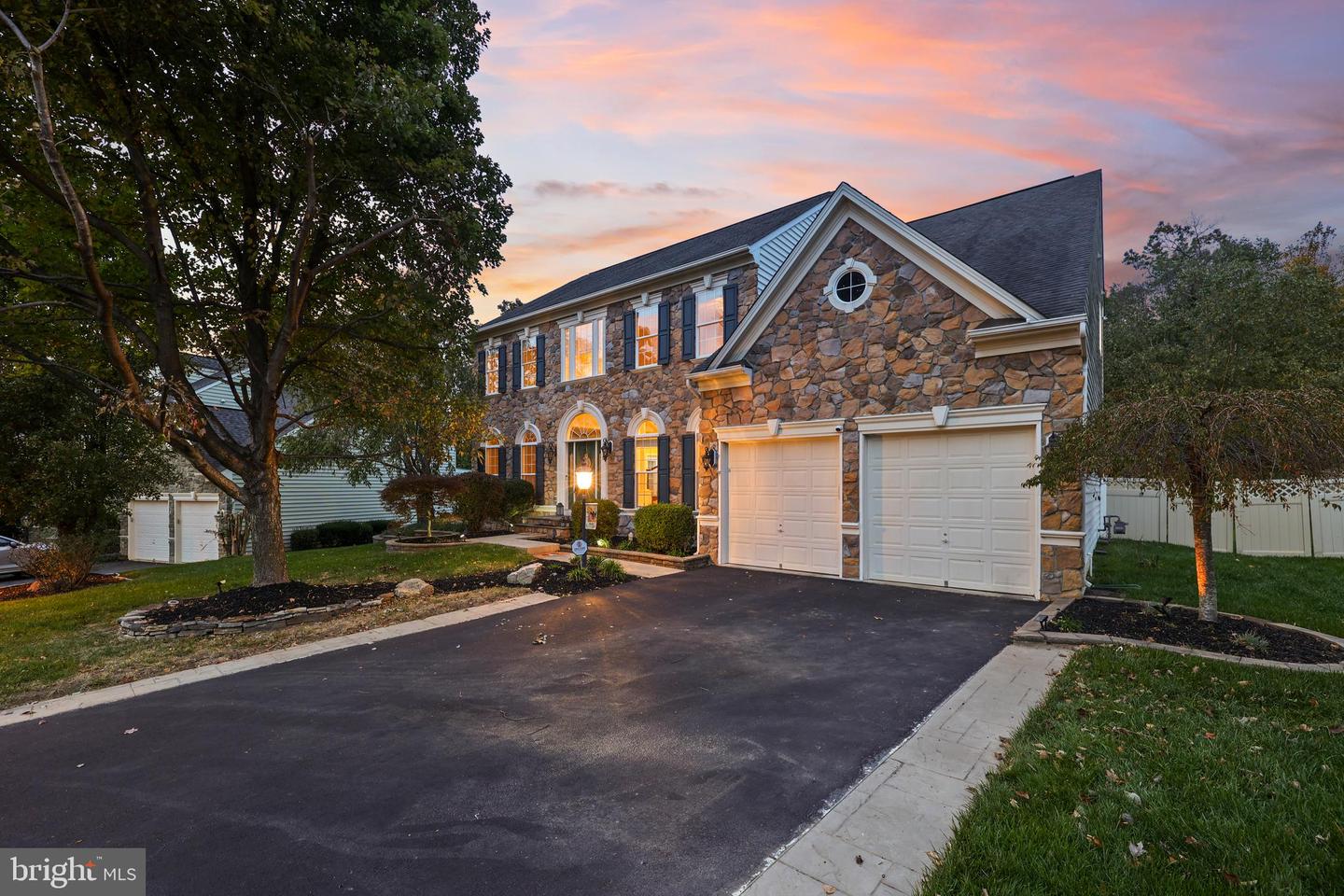 1019 E KENSINGTON CIR, FREDERICKSBURG, Virginia 22401, 5 Bedrooms Bedrooms, ,4 BathroomsBathrooms,Residential,For sale,1019 E KENSINGTON CIR,VAFB2009334 MLS # VAFB2009334