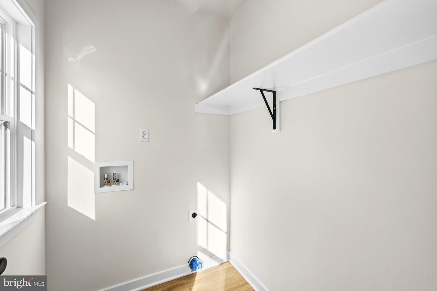 715 LAKEVIEW DR, COLONIAL BEACH, Virginia 22443, 3 Bedrooms Bedrooms, 11 Rooms Rooms,2 BathroomsBathrooms,Residential,For sale,715 LAKEVIEW DR,VAWE2010160 MLS # VAWE2010160