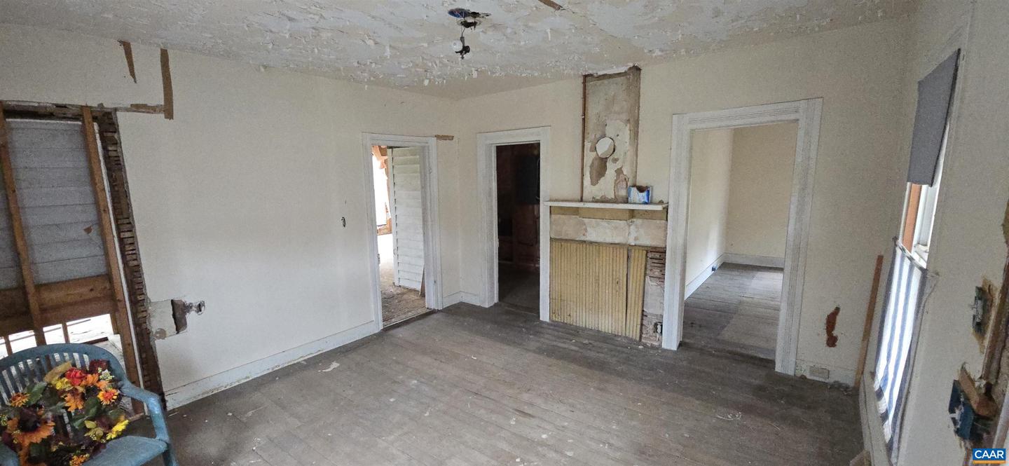 276 MAIN ST, STANARDSVILLE, Virginia 22973, 3 Bedrooms Bedrooms, ,2 BathroomsBathrooms,Residential,For sale,276 MAIN ST,671394 MLS # 671394