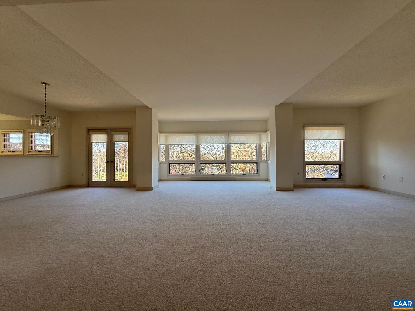 250 WEST MAIN ST #402, CHARLOTTESVILLE, Virginia 22902, 2 Bedrooms Bedrooms, ,2 BathroomsBathrooms,Residential,For sale,250 WEST MAIN ST #402,671395 MLS # 671395 250 WEST MAIN ST #402, CHARLOTTESVILLE, Virginia 22902, 2 Bedrooms Bedrooms, ,2 BathroomsBathrooms,Residential,For sale,250 WEST MAIN ST #402,671395 MLS # 671395