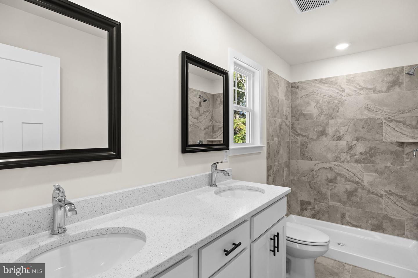 729 LAKEVIEW DR, COLONIAL BEACH, Virginia 22443, 3 Bedrooms Bedrooms, ,2 BathroomsBathrooms,Residential,For sale,729 LAKEVIEW DR,VAWE2010162 MLS # VAWE2010162