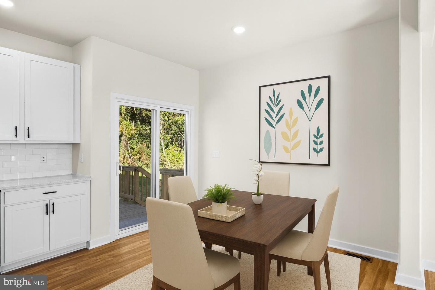 729 LAKEVIEW DR, COLONIAL BEACH, Virginia 22443, 3 Bedrooms Bedrooms, ,2 BathroomsBathrooms,Residential,For sale,729 LAKEVIEW DR,VAWE2010162 MLS # VAWE2010162