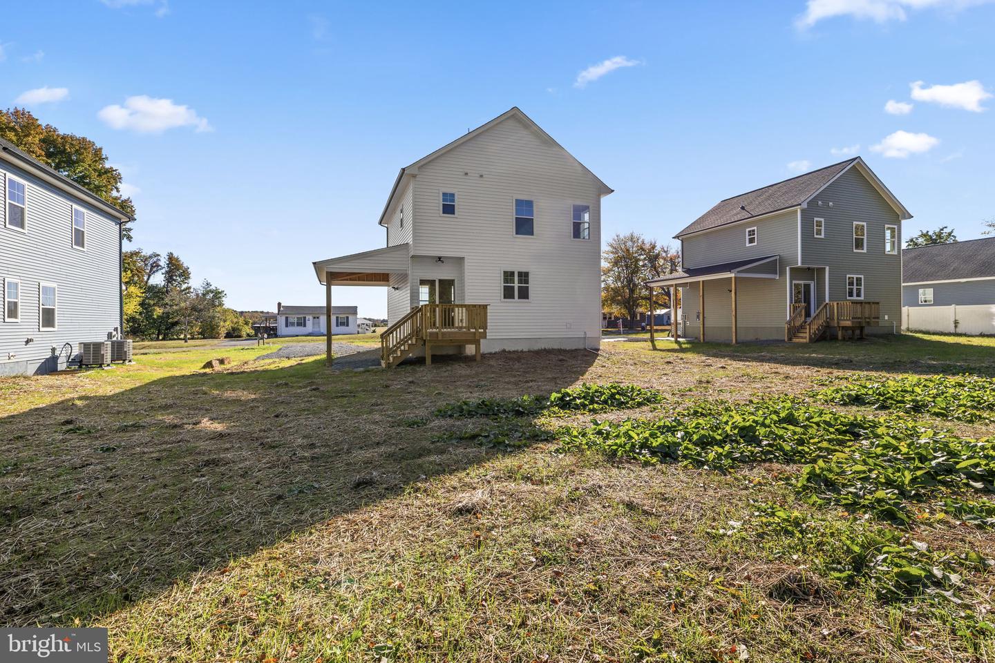 729 LAKEVIEW DR, COLONIAL BEACH, Virginia 22443, 3 Bedrooms Bedrooms, ,2 BathroomsBathrooms,Residential,For sale,729 LAKEVIEW DR,VAWE2010162 MLS # VAWE2010162