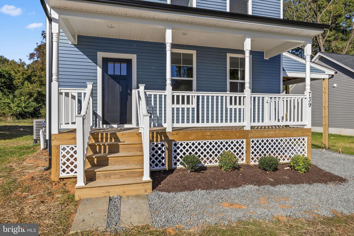 739 LAKEVIEW DR, COLONIAL BEACH, Virginia 22443, 3 Bedrooms Bedrooms, ,2 BathroomsBathrooms,Residential,For sale,739 LAKEVIEW DR,VAWE2010164 MLS # VAWE2010164