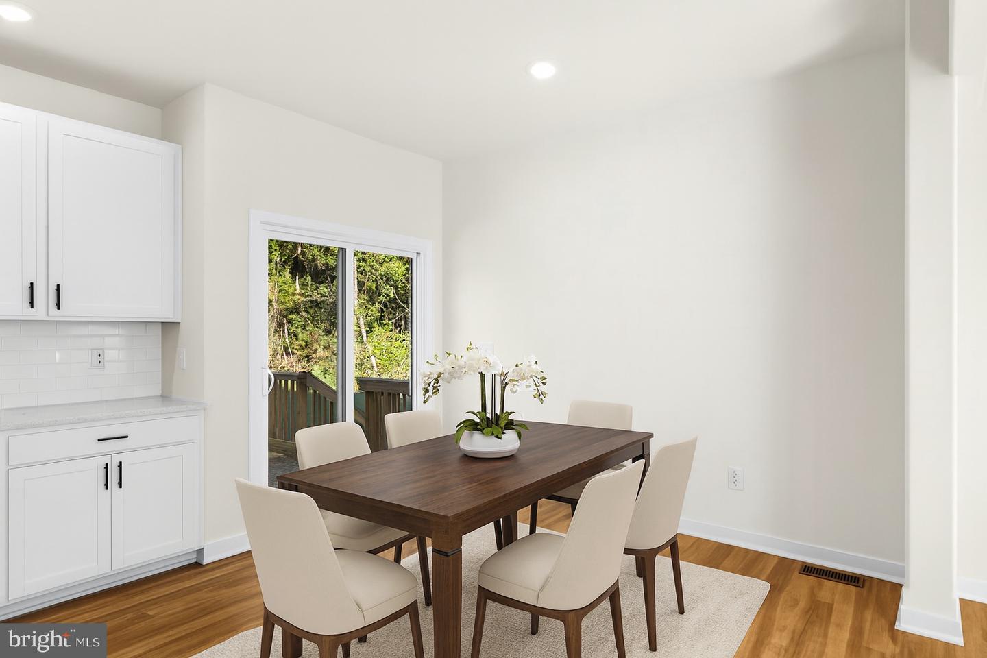 739 LAKEVIEW DR, COLONIAL BEACH, Virginia 22443, 3 Bedrooms Bedrooms, ,2 BathroomsBathrooms,Residential,For sale,739 LAKEVIEW DR,VAWE2010164 MLS # VAWE2010164