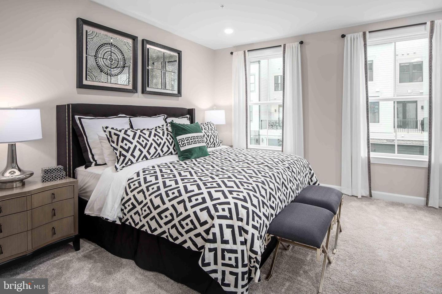 43789 METRO TERRACE #B, ASHBURN, Virginia 20147, 3 Bedrooms Bedrooms, ,2 BathroomsBathrooms,Residential,For sale,43789 METRO TERRACE #B,VALO2111636 MLS # VALO2111636