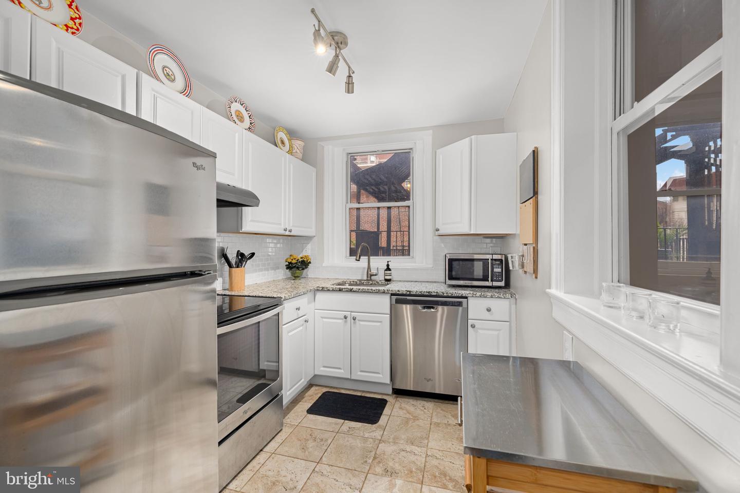 1855 CALVERT ST NW #203, WASHINGTON, District Of Columbia 20009, 2 Bedrooms Bedrooms, ,2 BathroomsBathrooms,Residential,For sale,1855 CALVERT ST NW #203,DCDC2232864 MLS # DCDC2232864