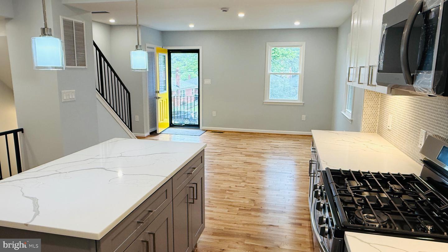 709 ADRIAN ST SE, WASHINGTON, District Of Columbia 20019, 4 Bedrooms Bedrooms, ,2 BathroomsBathrooms,Residential,For sale,709 ADRIAN ST SE,DCDC2232866 MLS # DCDC2232866