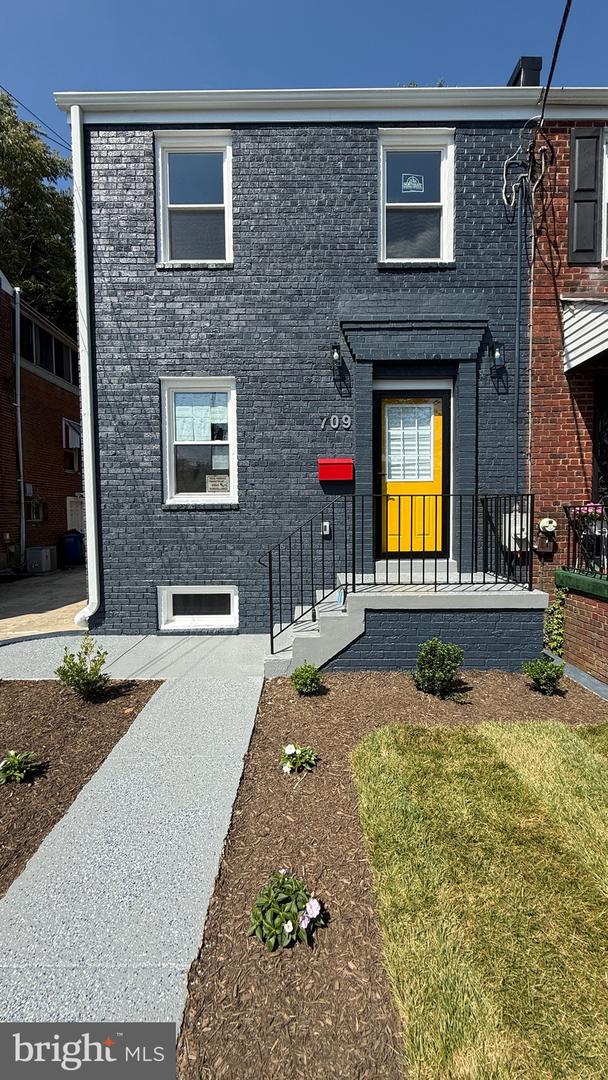 709 ADRIAN ST SE, WASHINGTON, District Of Columbia 20019, 4 Bedrooms Bedrooms, ,2 BathroomsBathrooms,Residential,For sale,709 ADRIAN ST SE,DCDC2232866 MLS # DCDC2232866